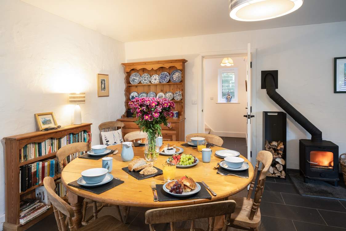 Make plans around the breakfast table.