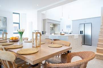 If you have a love for cooking, this well-equipped kitchen will be a dream come true!