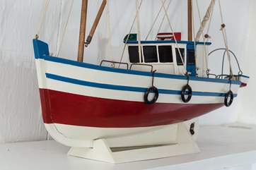 Penhallow has lots of seaside ornaments.