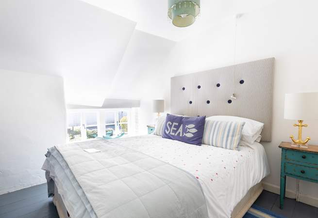 The pretty doulbe bedroom at Penhallow.