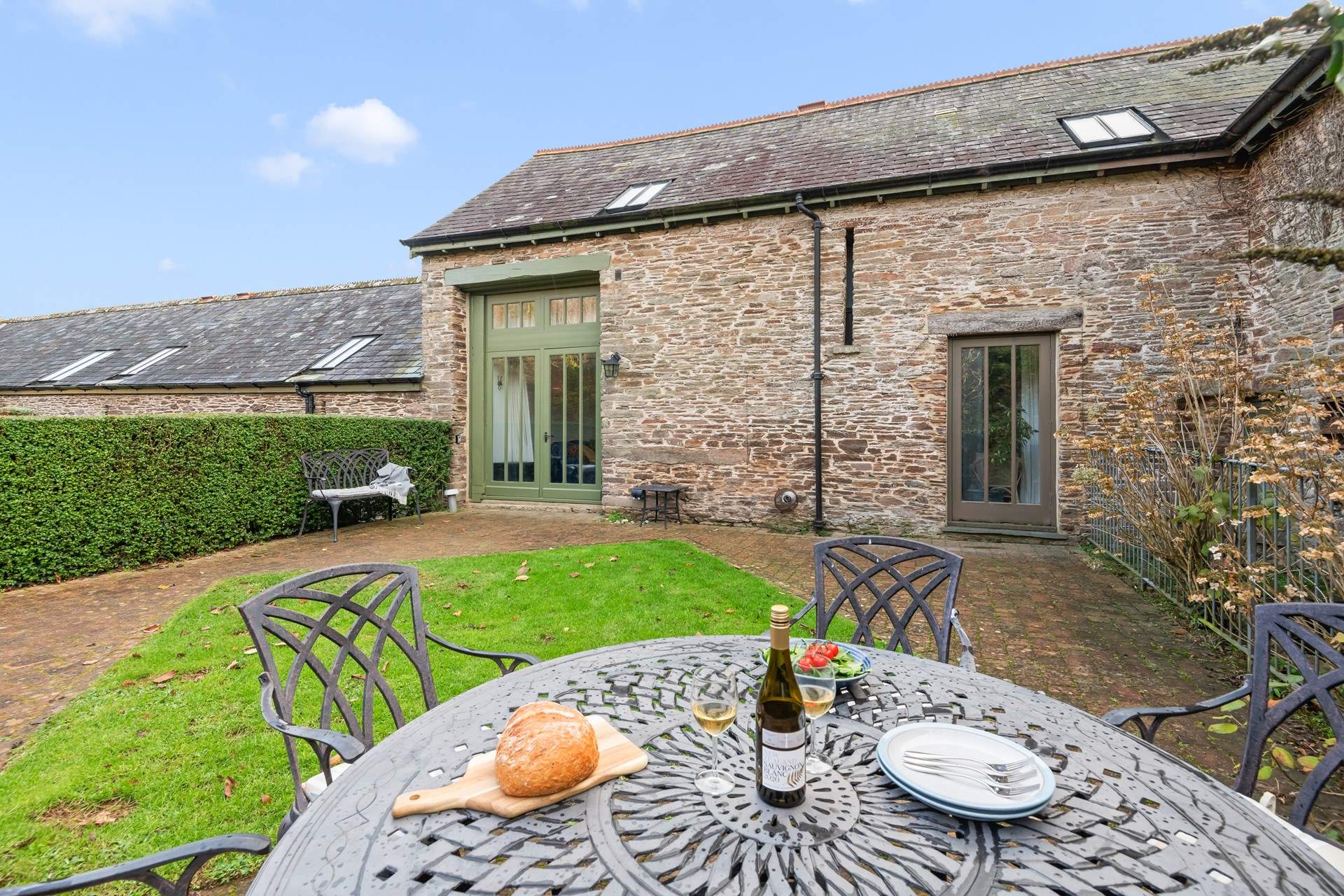 Dog friendly cottages in best sale yorkshire with enclosed garden