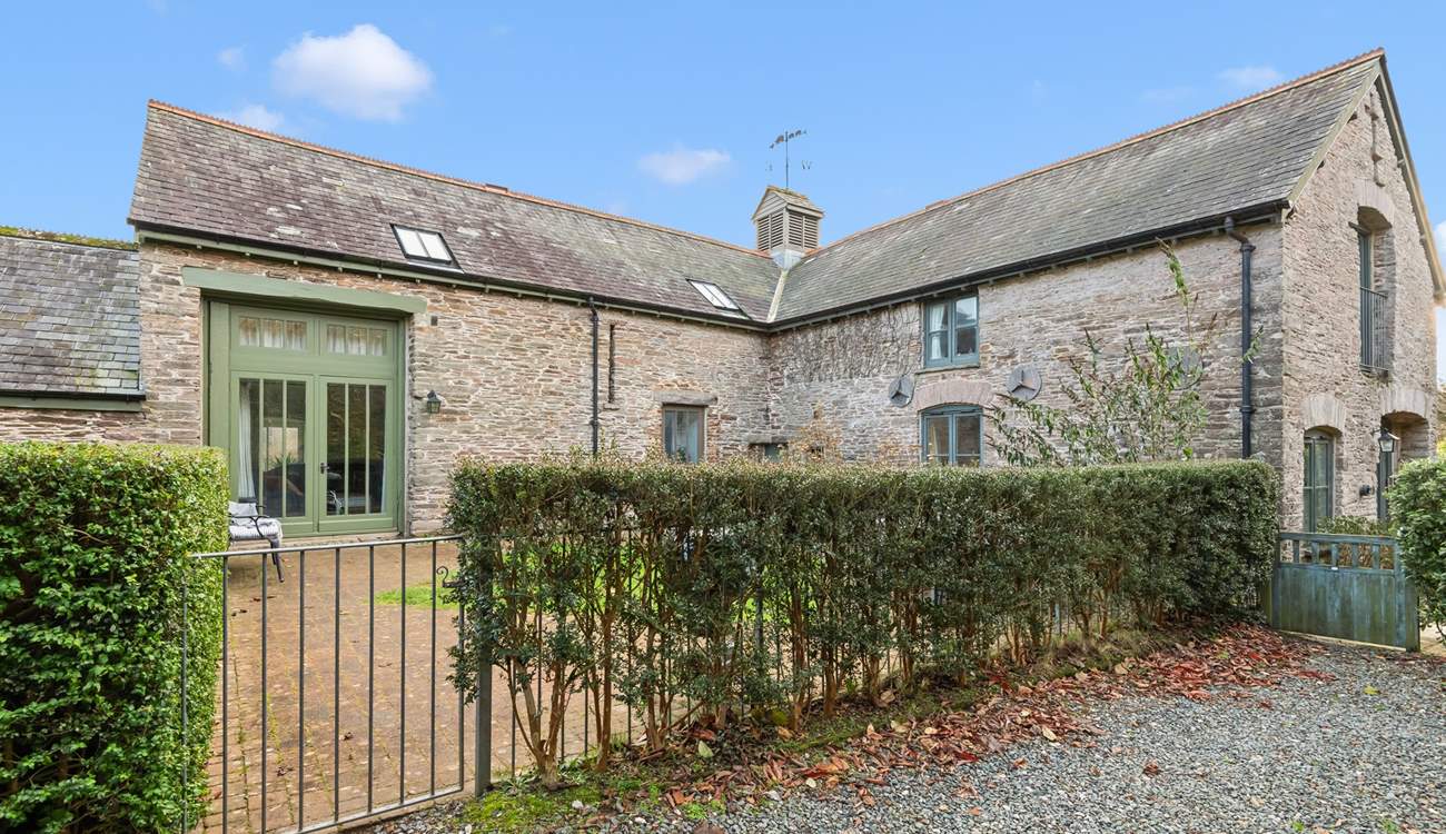 A fabulous sunny spot to enjoy dining al fresco.