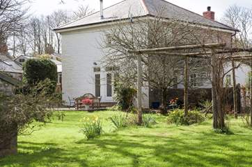 Relax in the garden and surround yourself with nature.