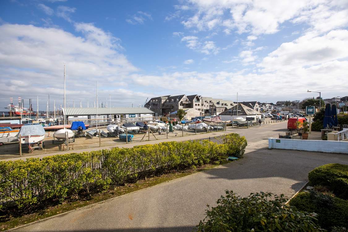 There is a handy drive so you are able to unload your luggage before parking at the back of the property. There is a public slipway opposite the property - contact Falmouth Haven for more information.