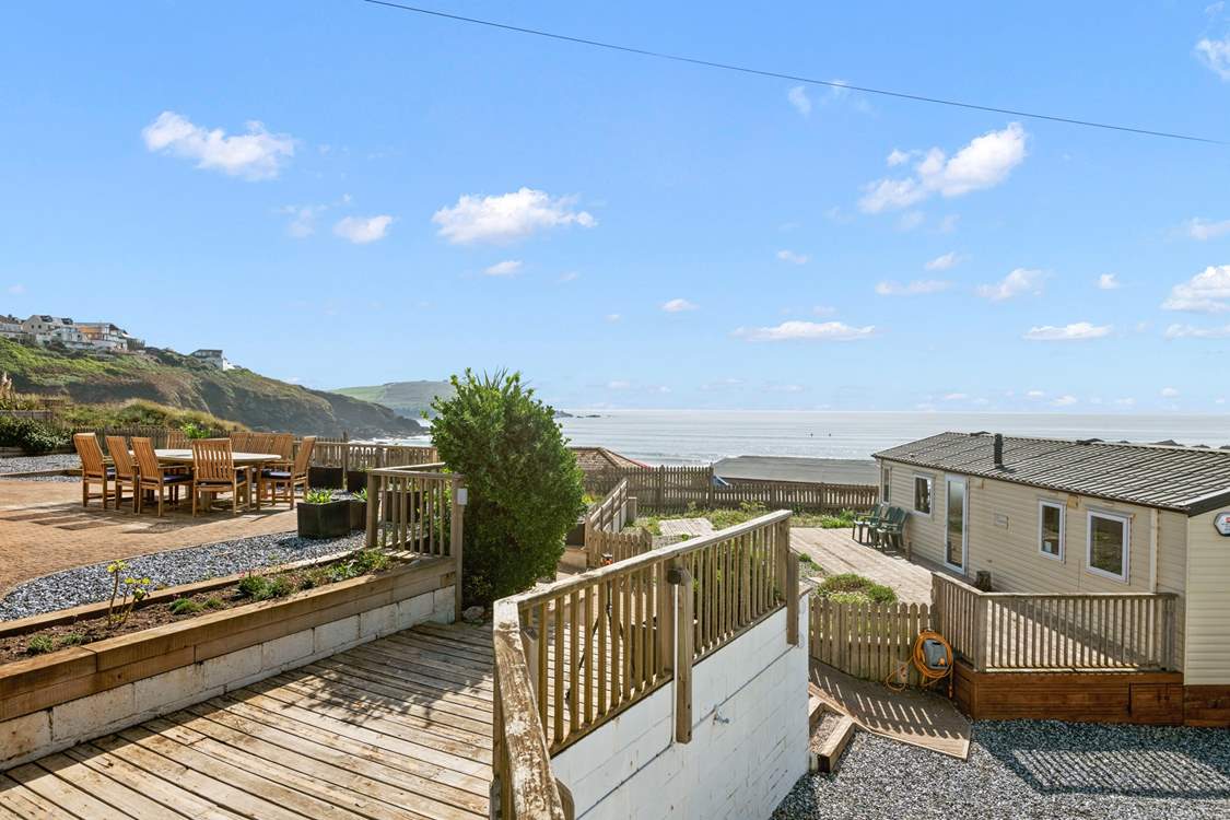 The main house and beach hut are located a nice distance away, giving that sense of being together, yet offering privacy when required.