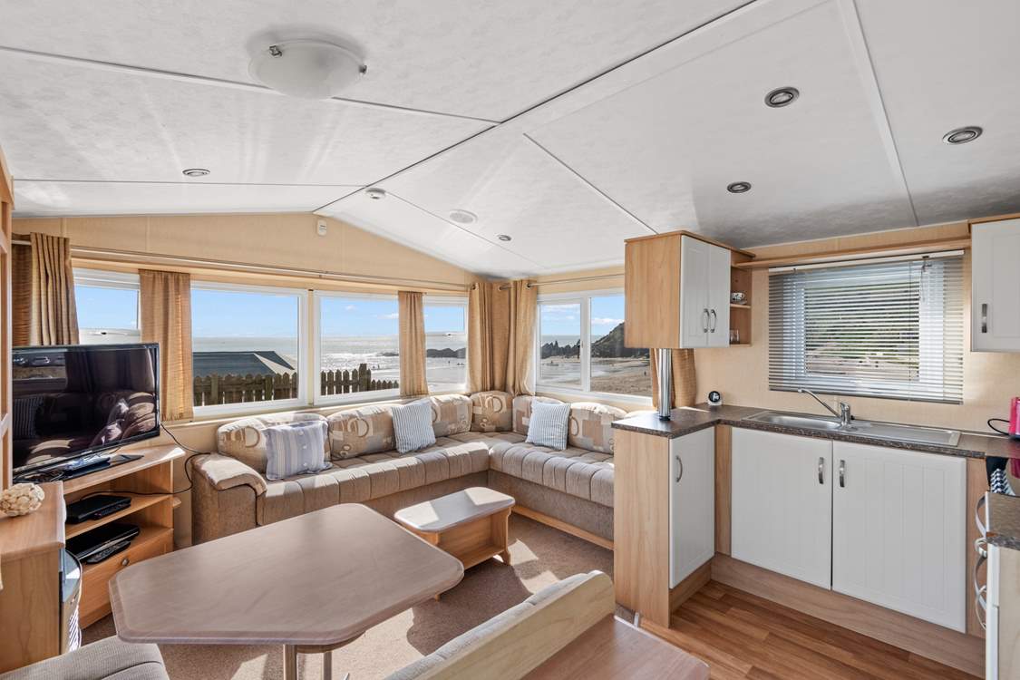Living area in the Beach Hut Caravan. The perfect getaway for those wishing to escape the hustle and bustle of the main house, even if just for five peaceful minutes.