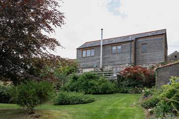 Pitt Farm Cottage has an enclosed garden.