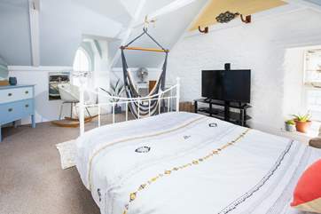 Another lovely room to spend time in.