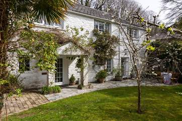 Tregenver Cottage has a large garden at the back of the property and a pretty walled garden along with ample parking at the front.