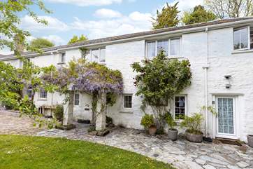 What a charming property, Tregenver Cottage has a large garden at the back of the property and a pretty walled garden along with ample parking at the front.