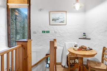 A cute little spot to enjoy an evening meal.