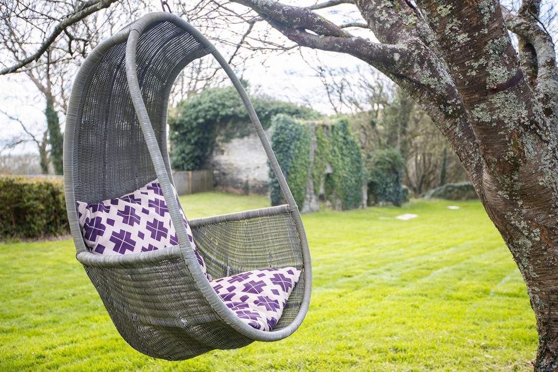 Lazy days spent on the swing in the sun - perfect!