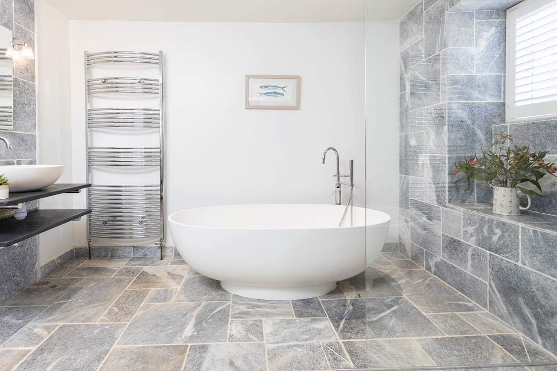 Sink back and relax in this fabulous tub.