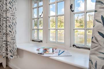 The view from the bedroom will be an inspiration for the artists amongst you.