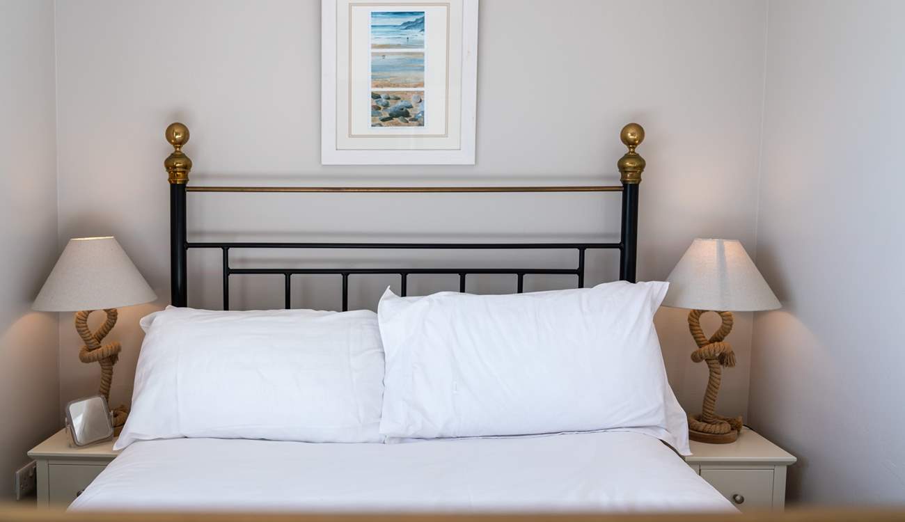 Double room with panoramic sea views. 