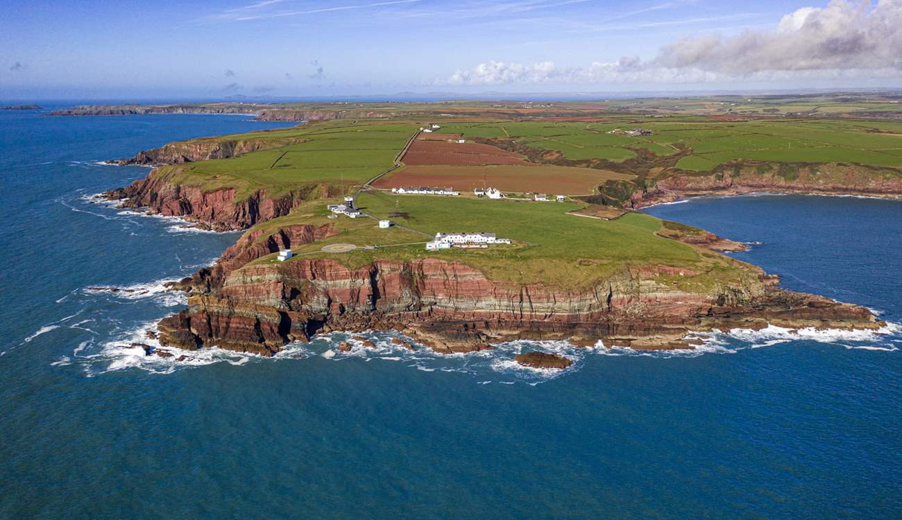 Breathtaking scenery at St Anne's Head. Walkers will love exploring the beauty of the local area.