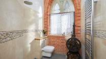 And an en-suite wet room which can be accessed from the hallway.