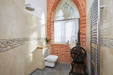 And an en-suite wet room which can be accessed from the hallway.