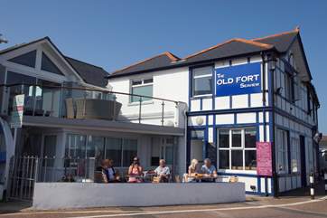 The Old Fort in Seaview is located on the sea front and a short drive or within a 20 minute walk from Nettlestone.
