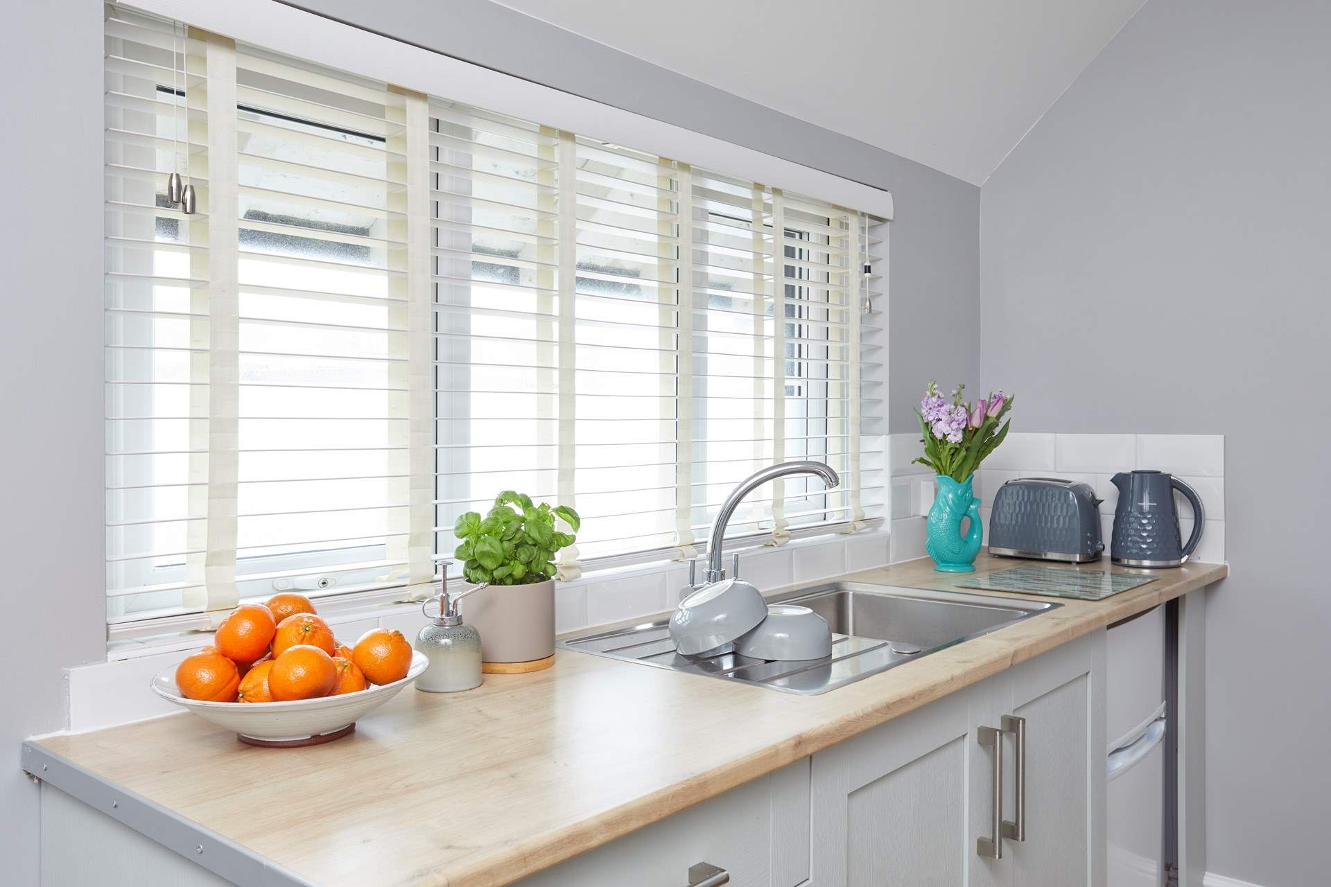 The kitchen has all the necessary modern appliances to prepare delicious meals if your preference is to eat in.