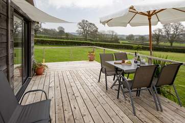 What a fabulous area to enjoy a touch of dining al fresco.