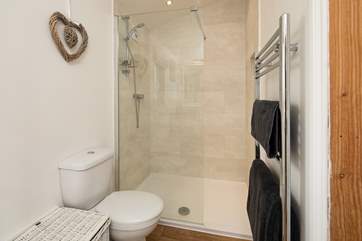 The en suite shower.