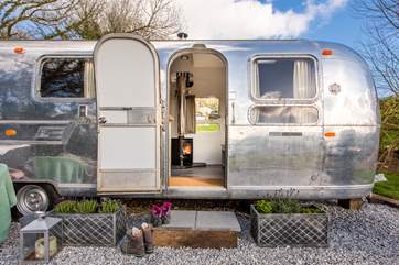 Step inside this wonderful retro retreat.