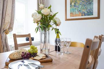 Next to the kitchen you will find the formal dining-room.