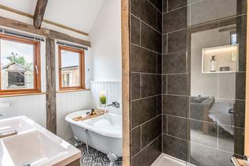The super stylish en suite from bedroom 1.