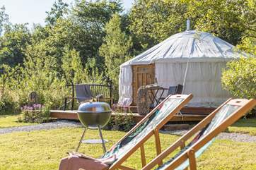 Spend dreamy summer days relaxing on the sun loungers and lighting up the barbecue.