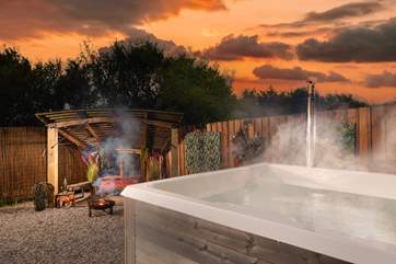 The heavenly hot tub is the idyllic spot to watch the last of the day's rays, dip beyond the horizon.