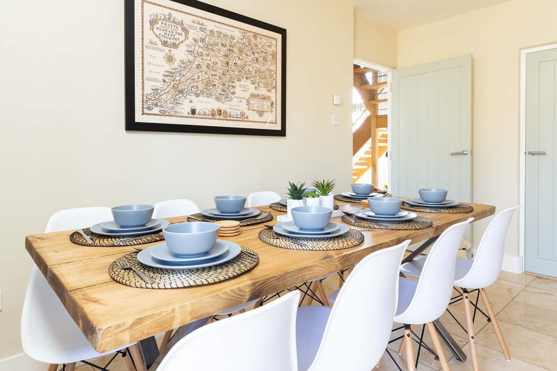 The lovely dining-table, the perfect place to discuss the day ahead.