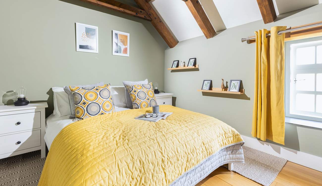 Pretty bedroom 2 is beautifully decorated.