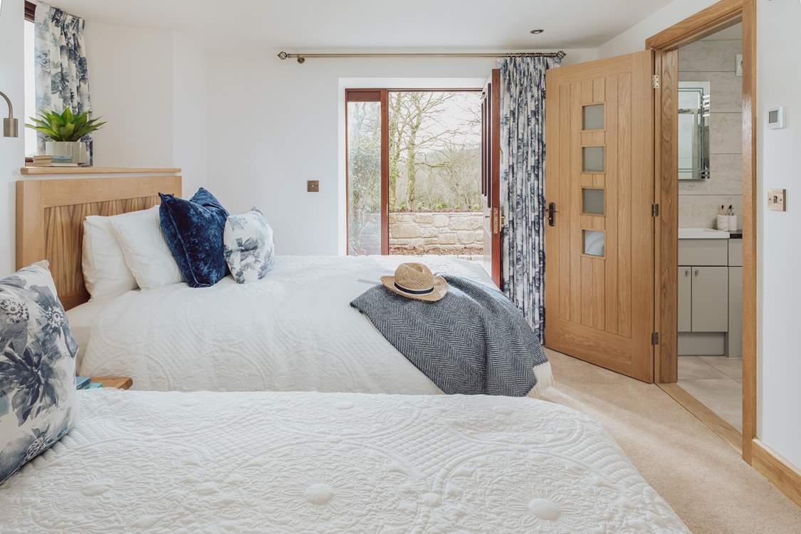 The luxury continues in bedroom 3 with oversize single beds (4 foot).