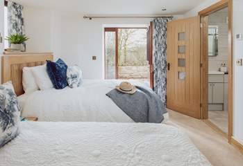The luxury continues in bedroom 3 with oversize single beds (4 foot).