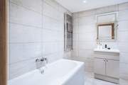 A double ended bath - perfect for a long holiday soak.