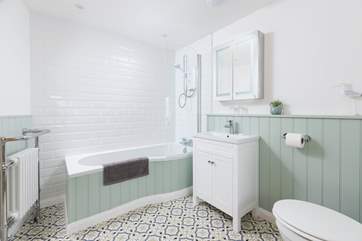 What a super tub to relax and unwind in.