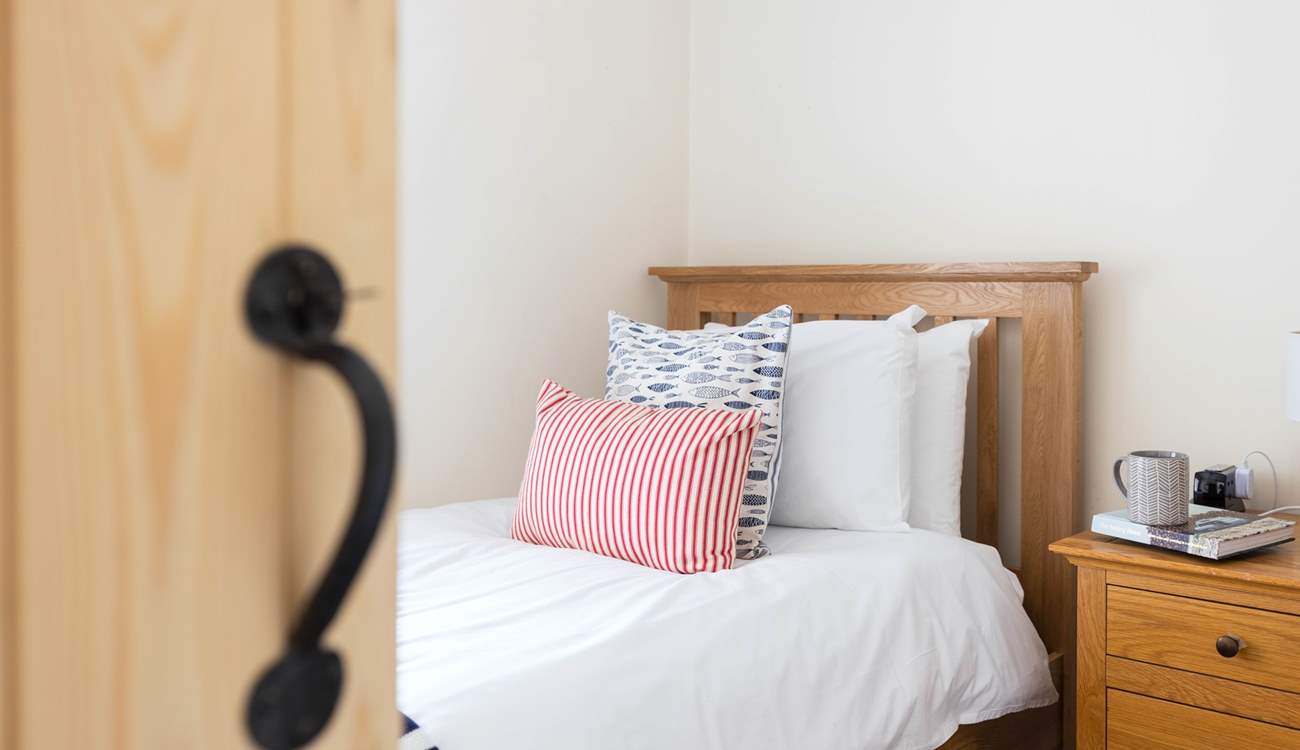 Peeking into bedroom 3.