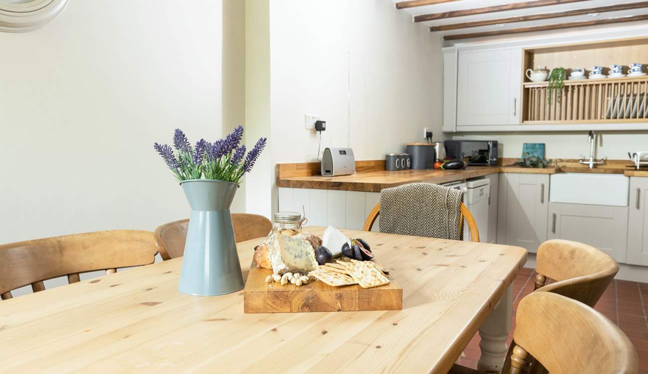 Serving up a feast in this kitchen/dining space is so easy to do.