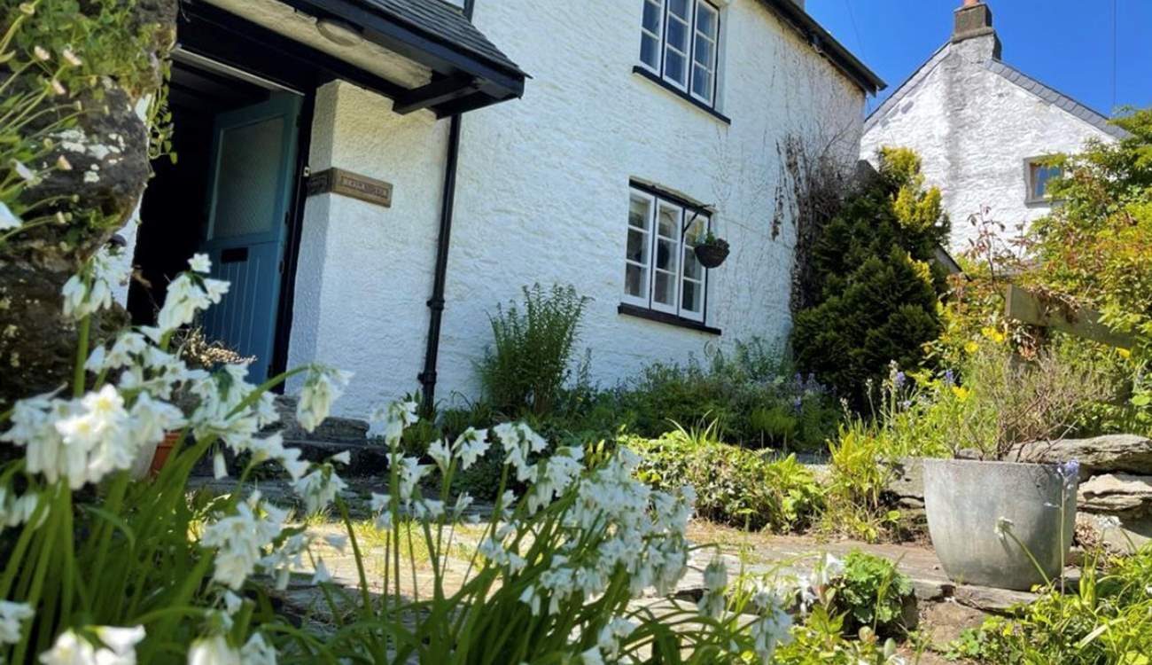 Belle Vue Cottage is picturesque all year round.