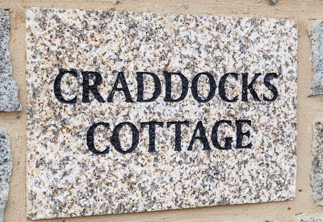 Craddocks Cottage, located in the heart of Mousehole.