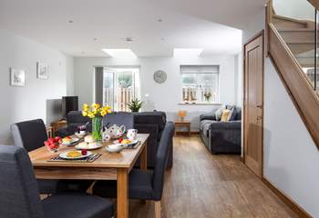 Sit back and relax in Craddocks cottage.