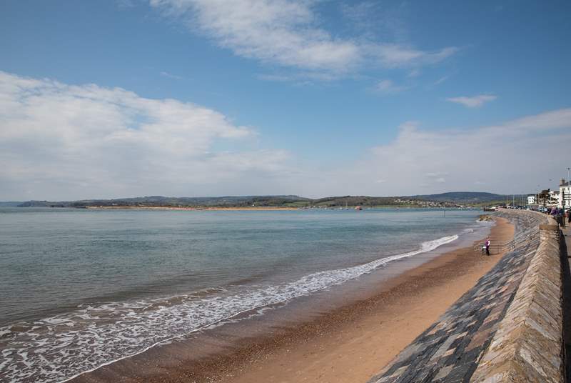 Exmouth beach looking back across to Dawlish.