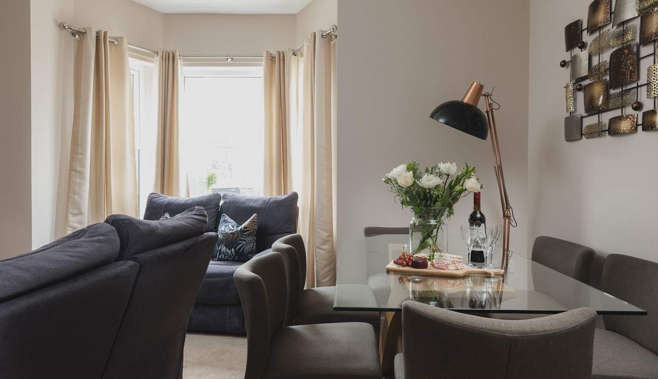 Enjoy a family meal in the sitting-dining-room.