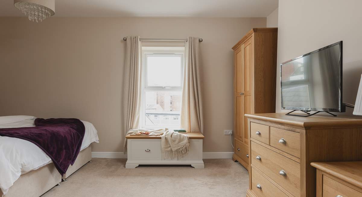 Again, bedroom 2 has oodles of space for you to unpack, unwind and really relax.