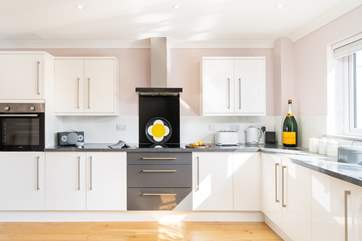 The gorgeous kitchen.