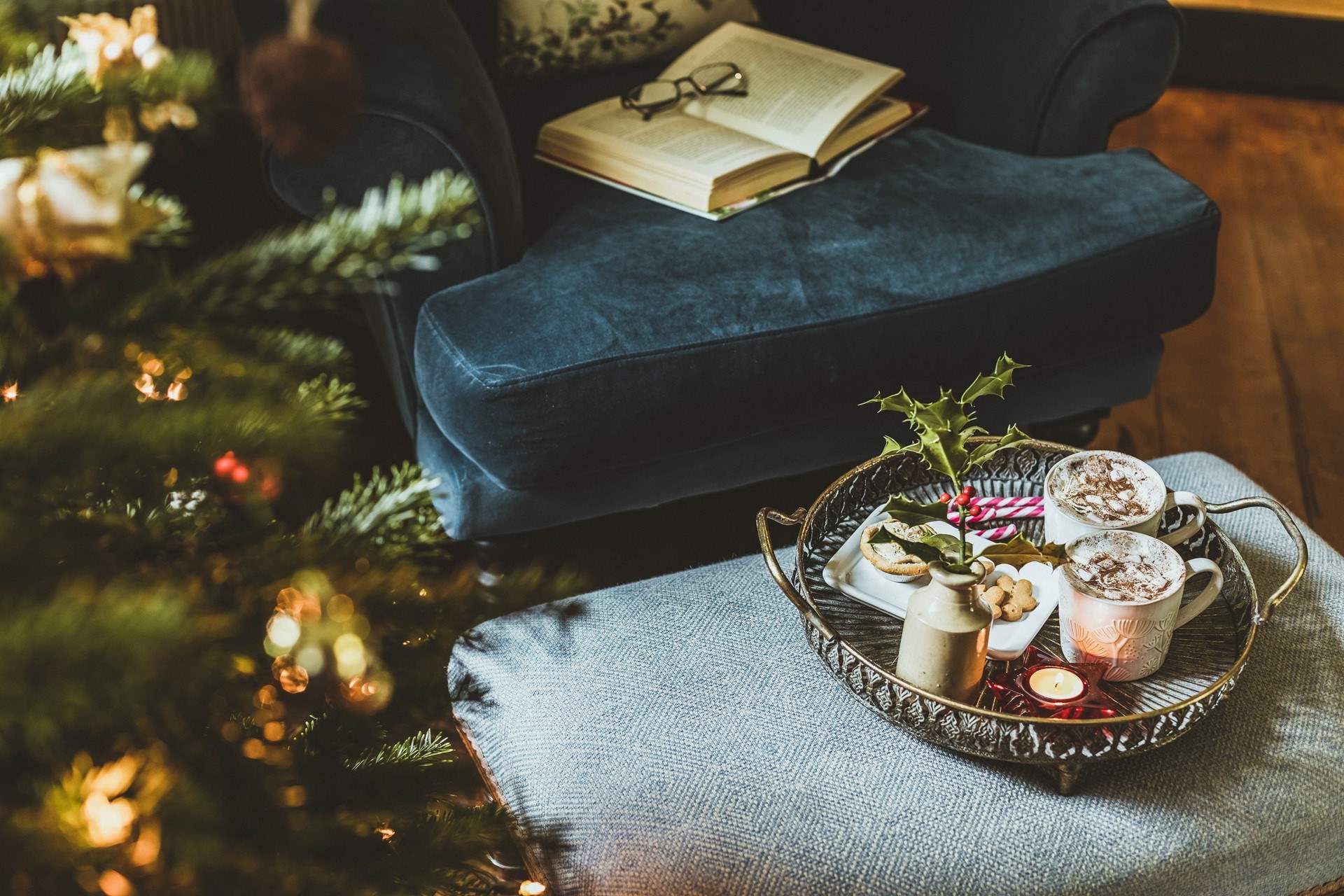 Cosy up with a hot chocolate after a Christmas stroll.