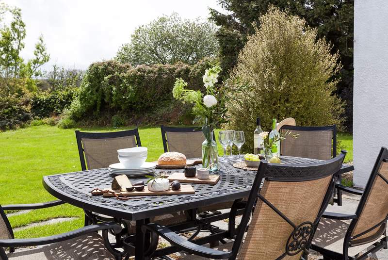 How about a spot of al fresco dining in the garden?