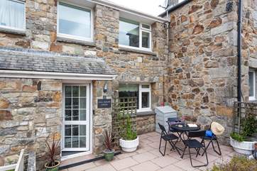Wheal Charlotte Cottage is set in the heart of one of the prettiest villages in west Cornwall, peaceful Perranuthnoe.