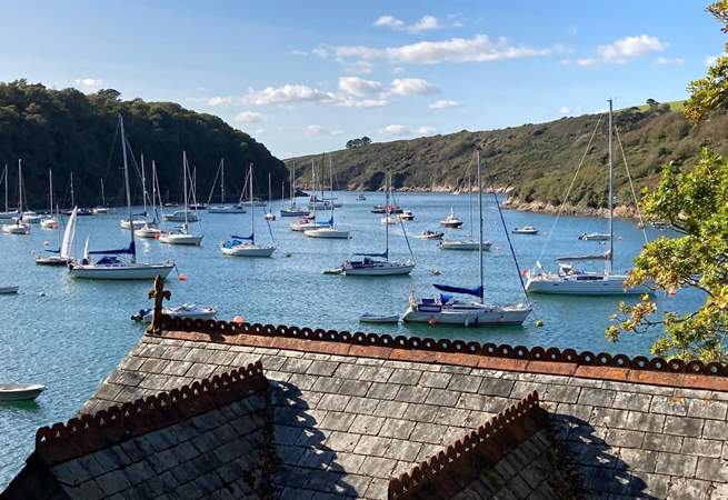 You are never far from the sea, why not head over to Newton Ferrers and enjoy the many coastal walks and of course a quick drink in one of the pubs.